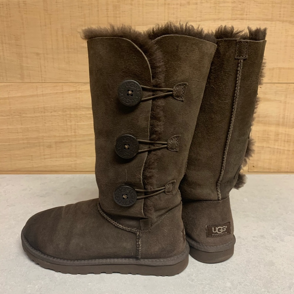 Chocolate brown Ugg’s with buttons